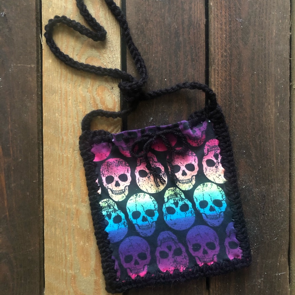 🖤 Handmade Skull Crochet Crossbody Bag.